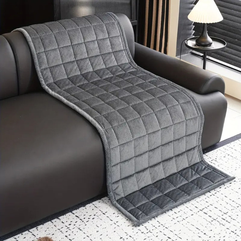 Quilted Couch Cover Mat with Non-Slip Design | Elegant Protection for Pets 7