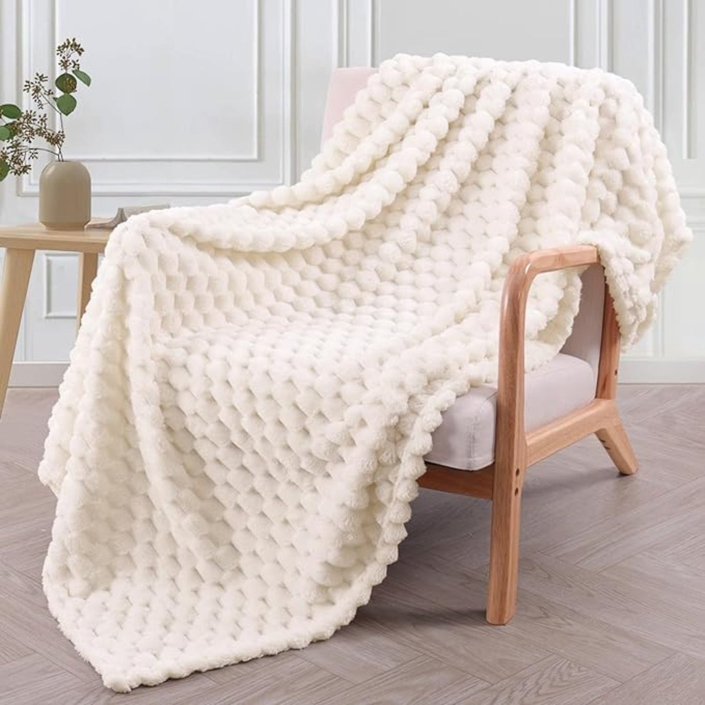 Comfort Collection | Fleece Throw Blanket with Ultra-Plush Softness | Cozy Accent for Year-Round Warmth 0