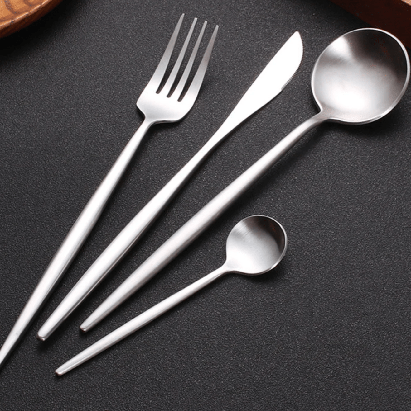 Elegant Utensil Set | Stainless Steel Dining Tools with Curved Design | Available in Black, Silver, Gold, and Rose Gold 4