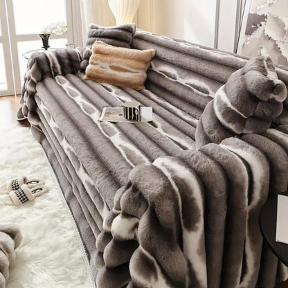 Luxurious Velvet Faux Fur Couch Cover | Plush Microfibre Blend for Stylish Comfort and Protection 0