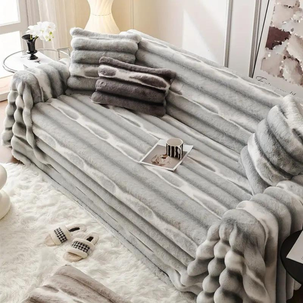 Luxurious Velvet Faux Fur Couch Cover | Plush Microfibre Blend for Stylish Comfort and Protection 2