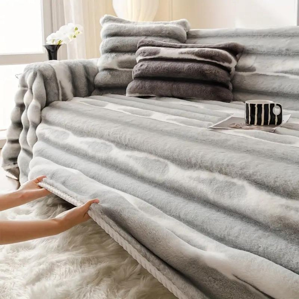 Luxurious Velvet Faux Fur Couch Cover | Plush Microfibre Blend for Stylish Comfort and Protection 4
