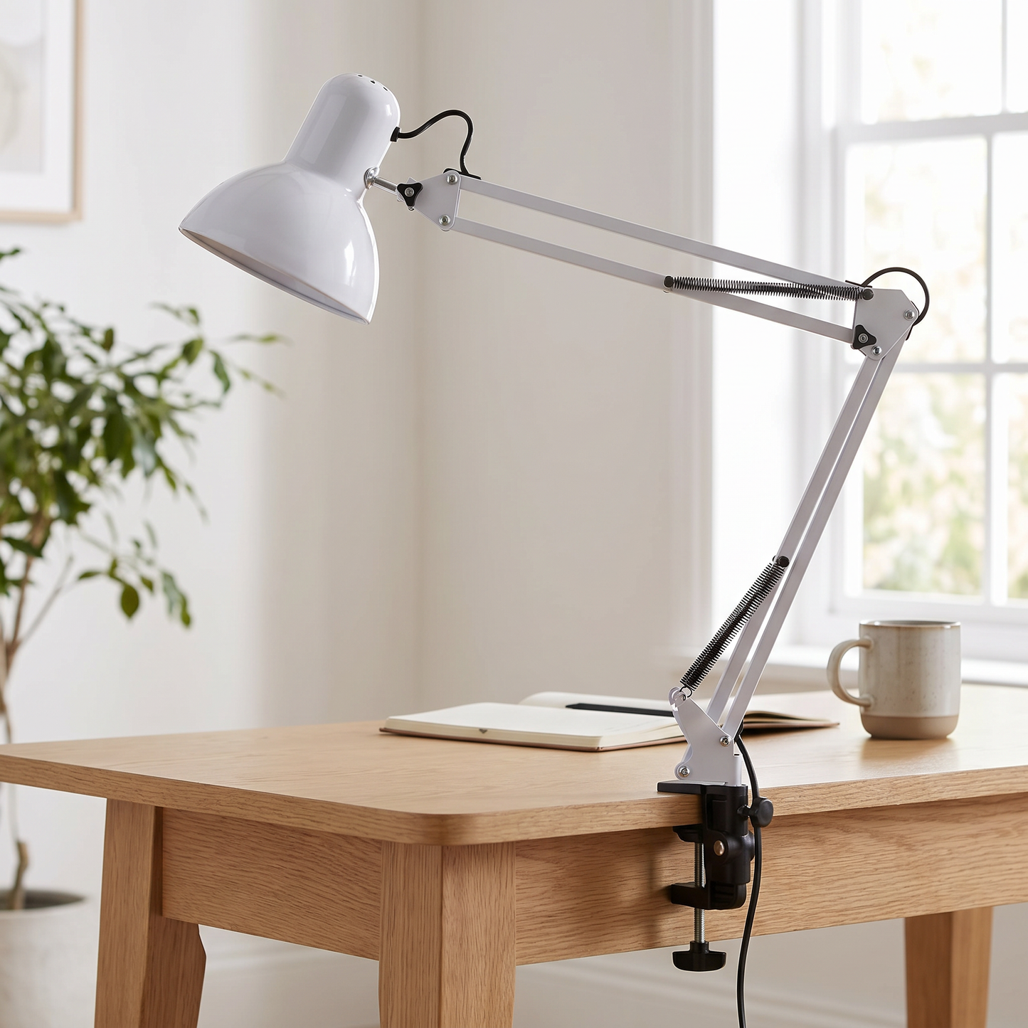 Minimalist Clip Table Lamp | Retractable Long Arm Design for Focused Lighting | Space-Saving Solution for Home or Office 2