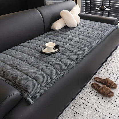 Quilted Couch Cover Mat with Non-Slip Design | Elegant Protection for Pets 2