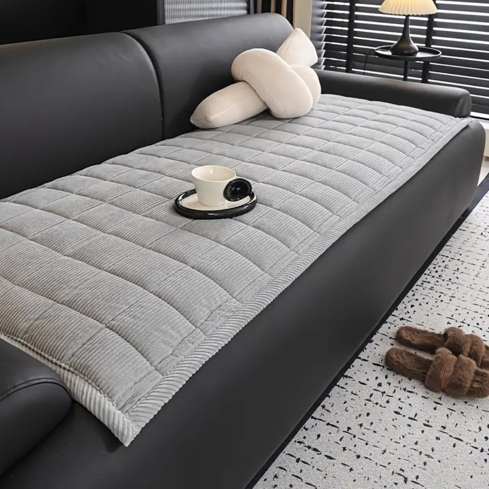 Quilted Couch Cover Mat with Non-Slip Design | Elegant Protection for Pets 4