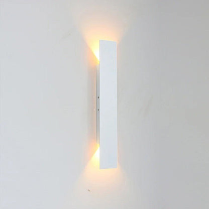 RainGuard | Outdoor Wall Lantern with Weatherproof LED Design | Modern Exterior Light for All-Weather Durability 10