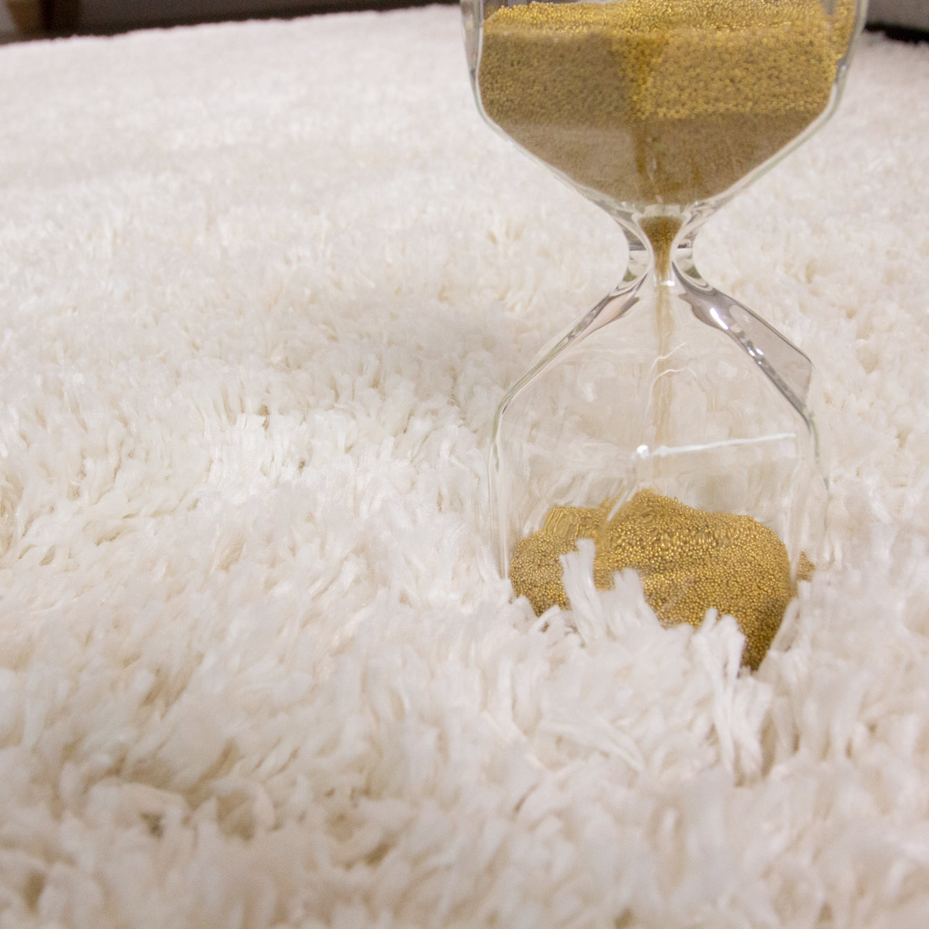 Soft Shaggy Area Rug | Cream White Design with Plush Texture | Versatile Living Room Rugs for Comfort and Style 4