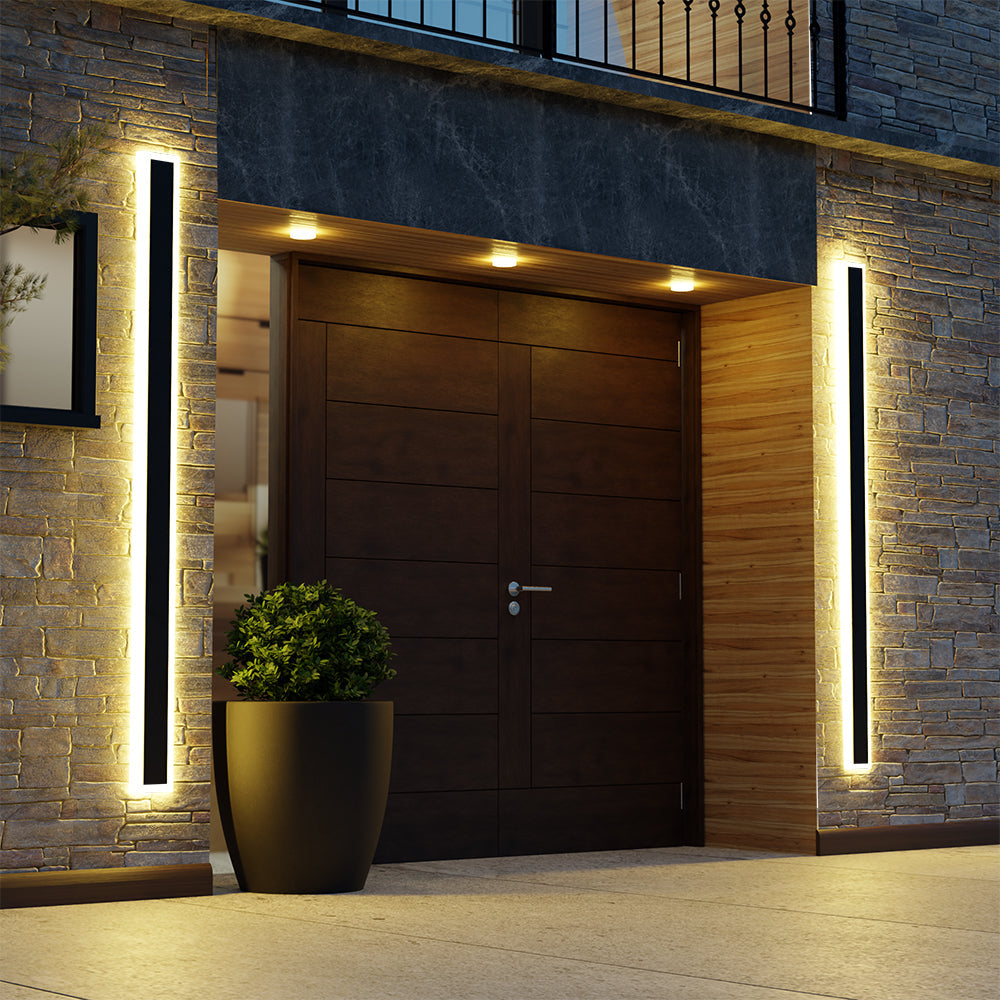 Vynn Series | Outdoor Wall Lamp with Transparent Acrylic Pane | Weather-Resistant Design for Timeless Elegance 2